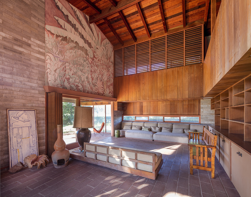Living room.  The Jean and Zohmah Charlot House.