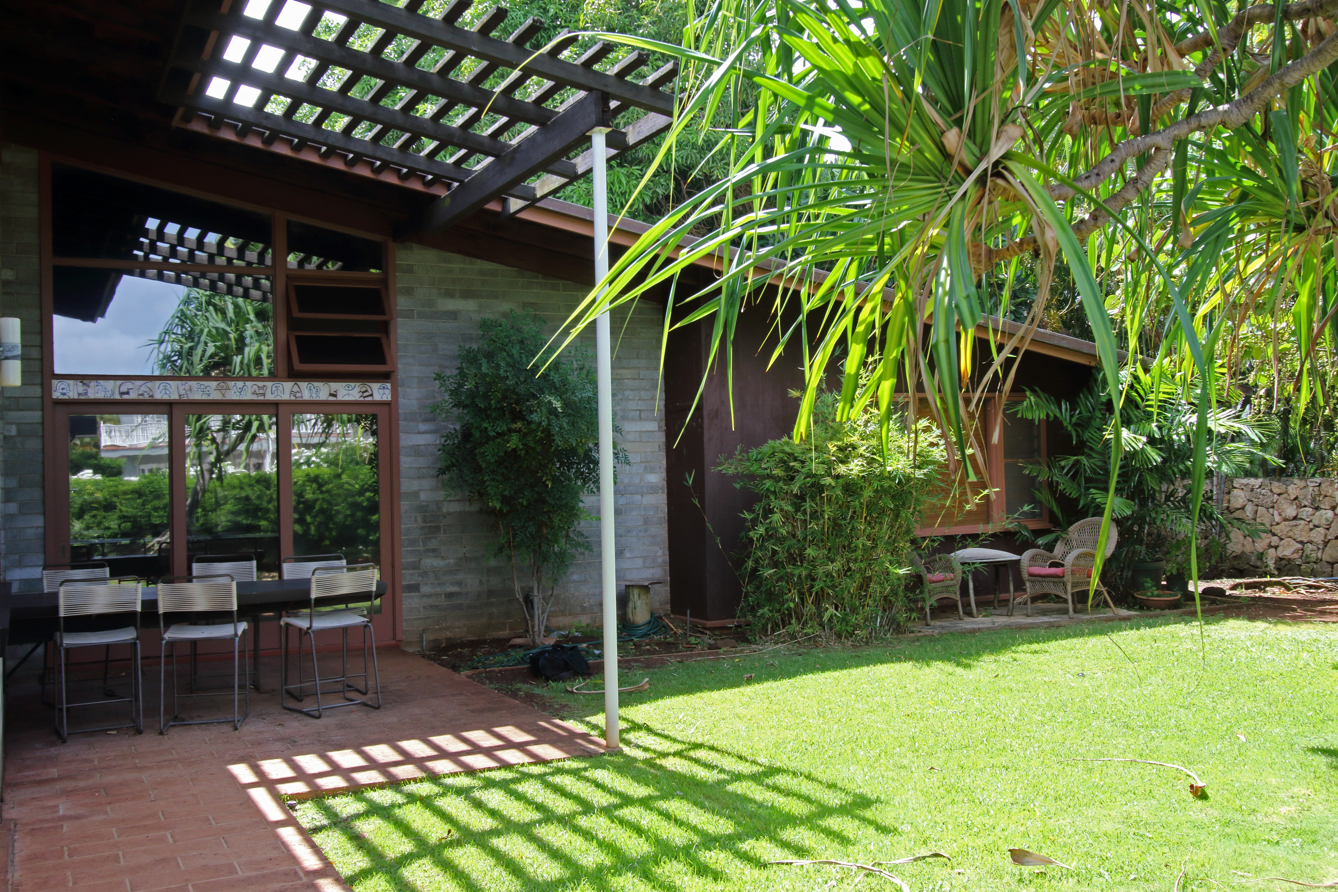 Dining room extension.  The Jean and Zohmah Charlot House.